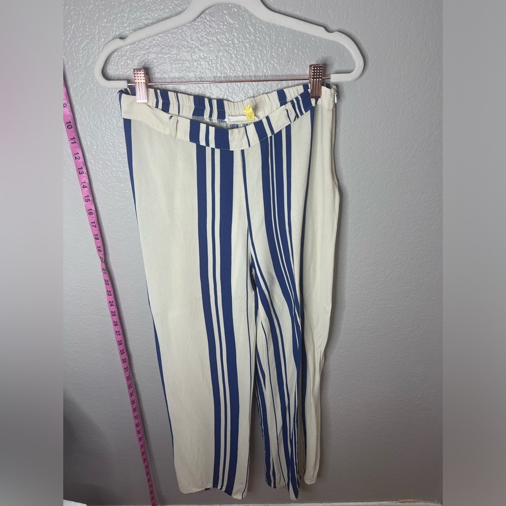 Honeypunch | sz small | blue white vertical stripe wide leg trousers.